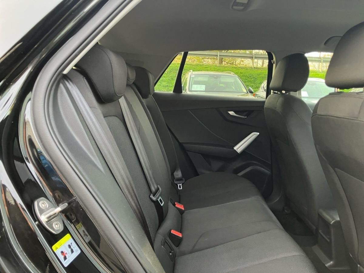 Audi Q2 35 TFSI S-tronic / MMI-Navi+, LED, RFK, SHZ