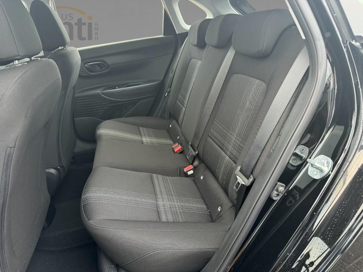 Hyundai i20 Select *FLA*SpurH*Navi*PDC*RFK*