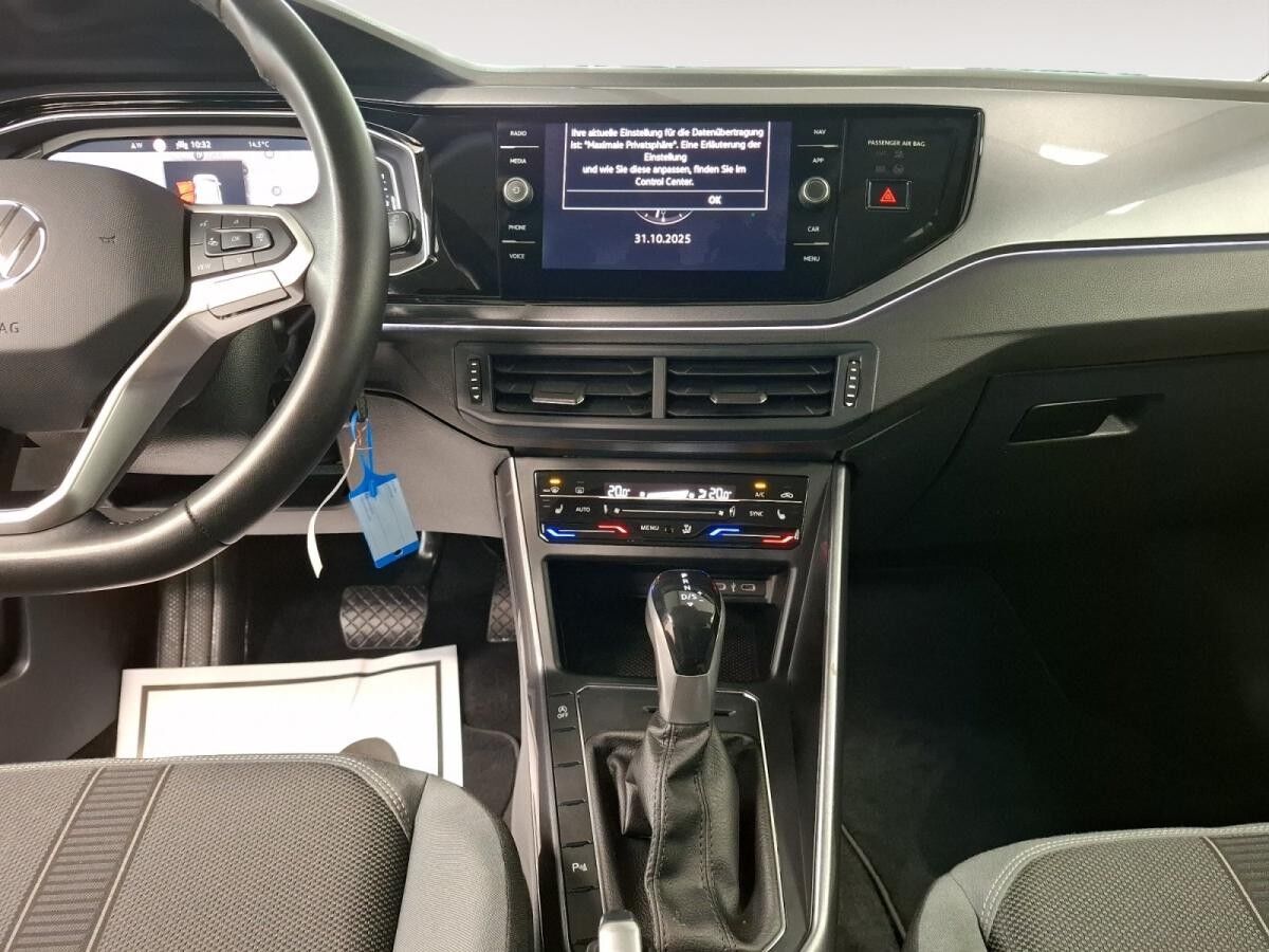 Volkswagen Polo VI 1.0 TSI Style Matrix Climatr. ACC Navi LM