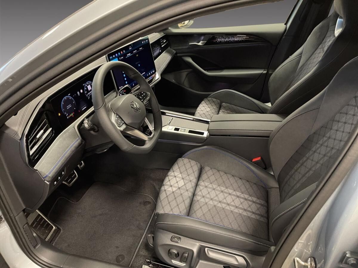 Volkswagen Passat Variant 2.0 TDI DSG R-Line Black Style AHK