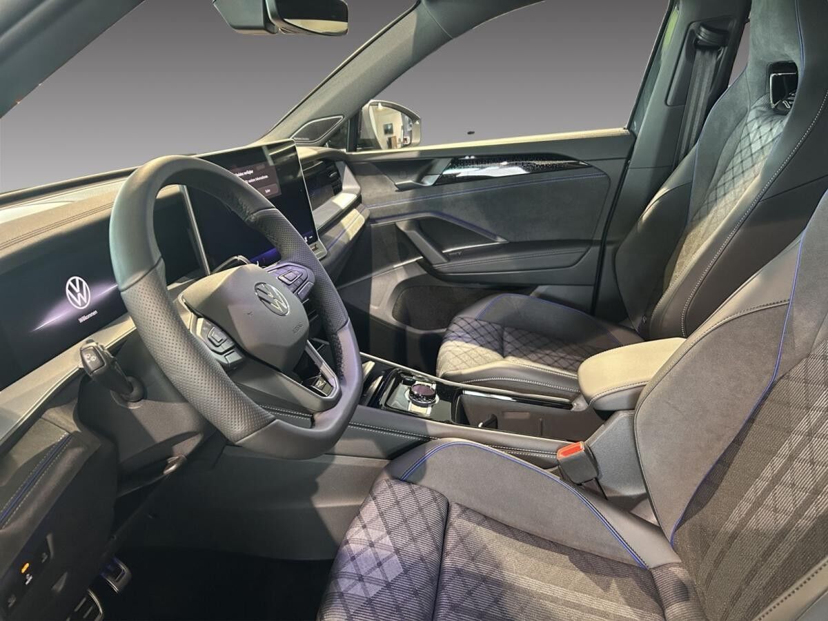 Volkswagen Tayron 2.0 TDI DSG R-Line AHK Pano Black-Style