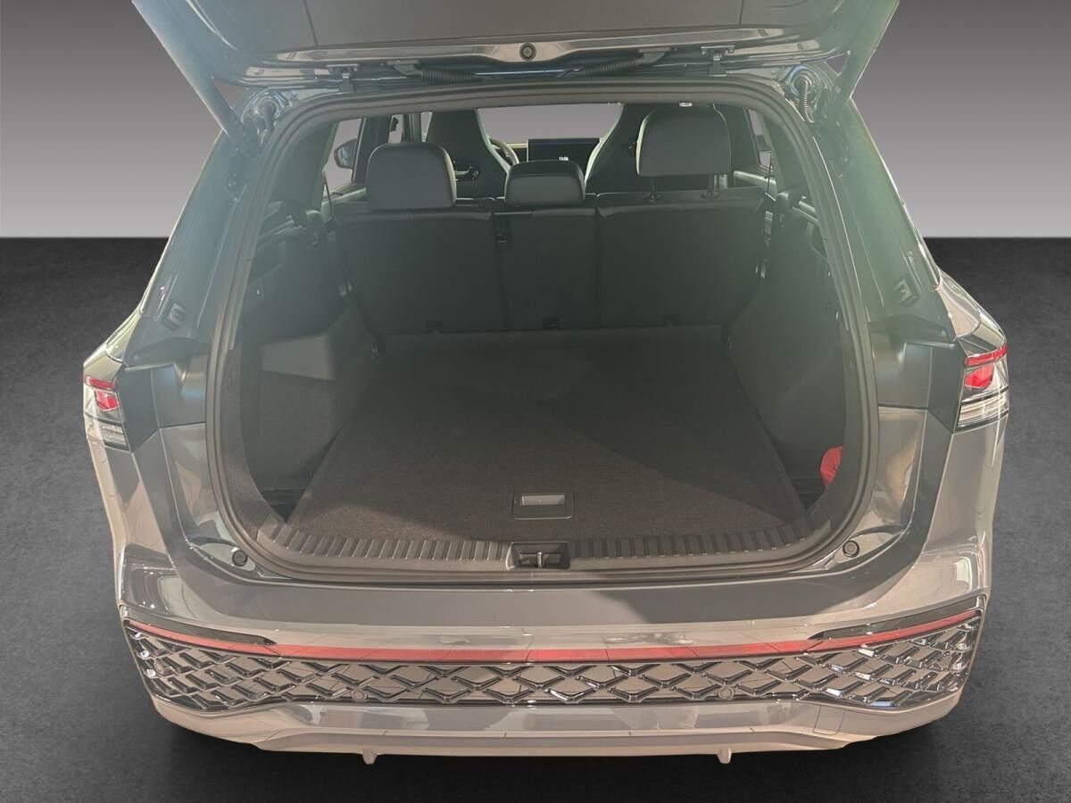 Volkswagen Tayron 2.0 TDI DSG R-Line AHK Pano Black-Style