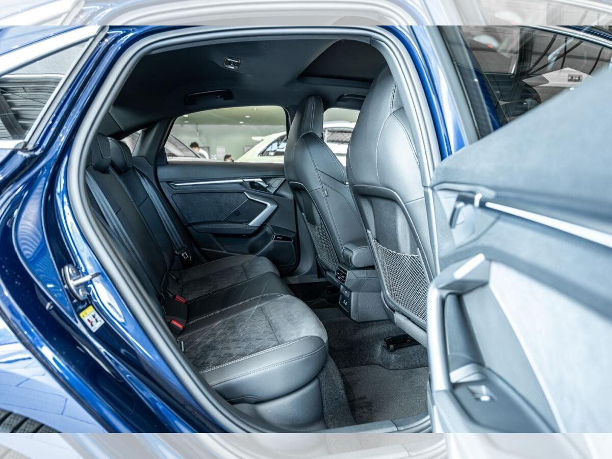 Audi A3 Limousine 35 TFSI S tronic 2xS LINE/PANO/LM19