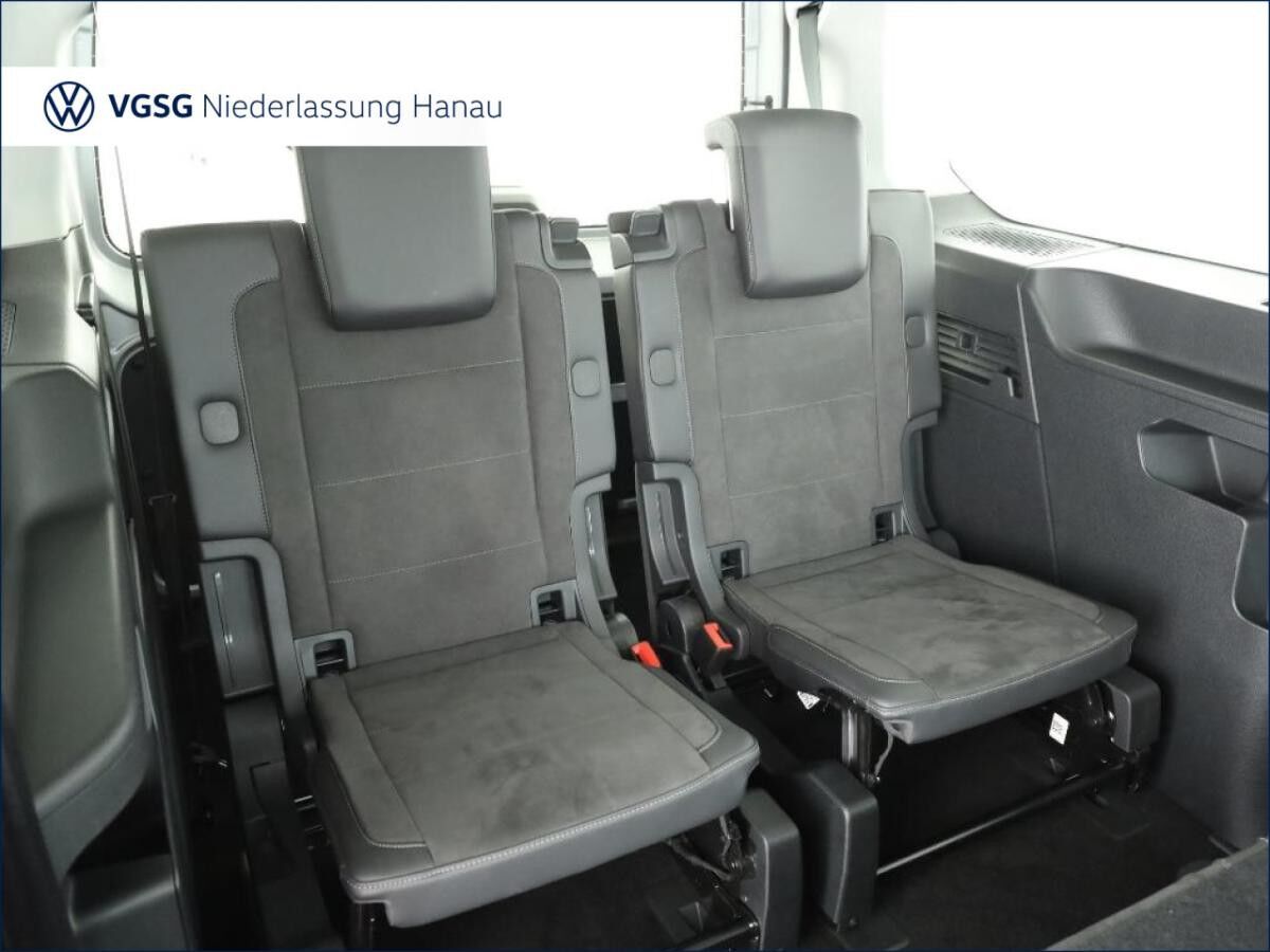 Volkswagen Caddy Maxi Style Standhzg. AHK PLA Navi ACC LED