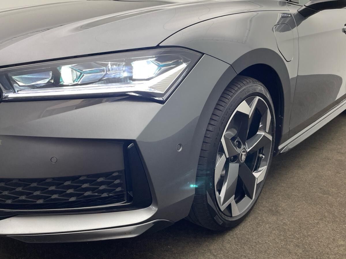 Skoda Superb Combi Sportline 1.5 TSI 204PS iV *SOFORT VERFÜGBAR*