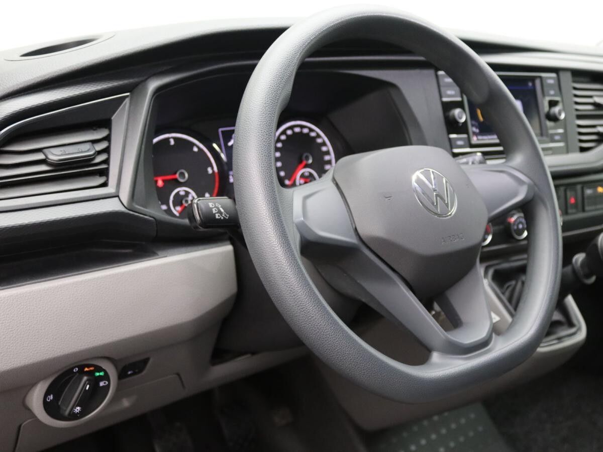Volkswagen T6.1 Kombi / 9-Sitze, AppConnect, Bluetooth, PDC
