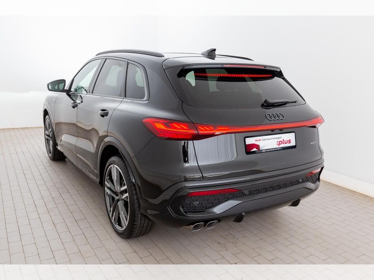 Audi Q5 TDI quattro S tronic Audi Q5 TDI quattro S tronic