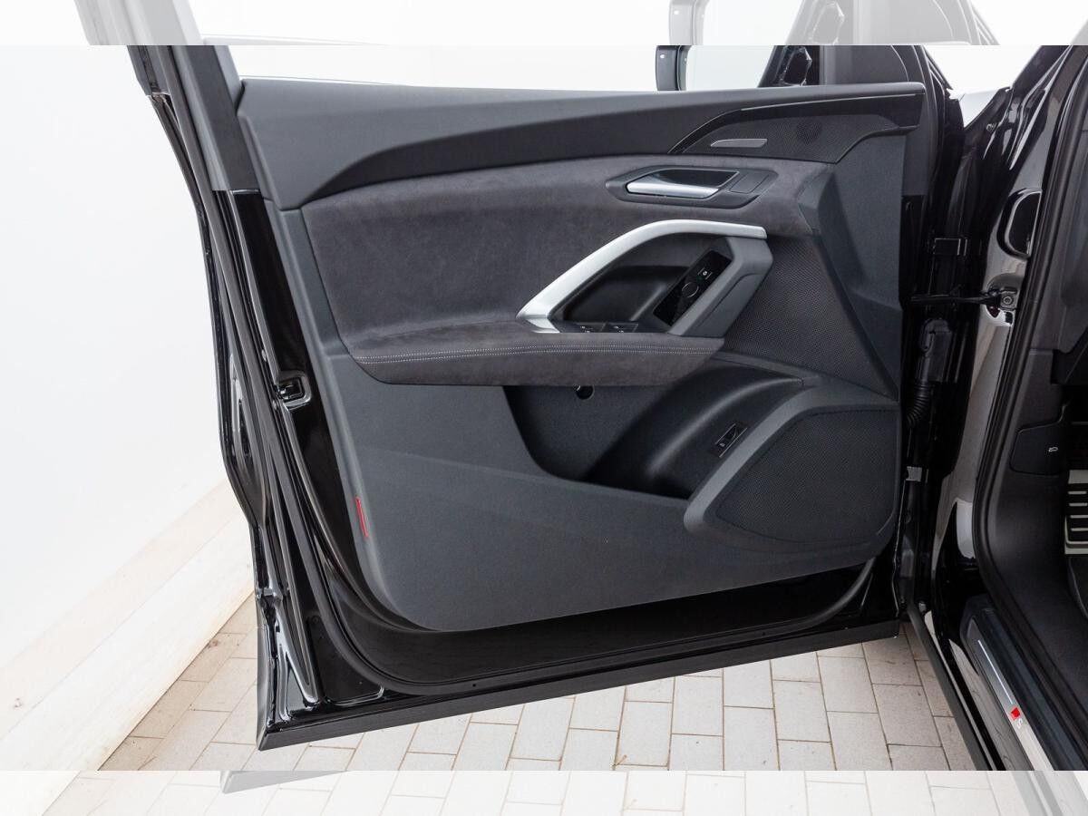 Audi Q5 TDI quattro S tronic Audi Q5 TDI quattro S tronic