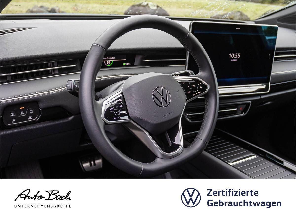 Volkswagen ID.7 Tourer Pro Automatik Navi LED HuD ACC EPH DAB AHK Volkswagen ID.7 Tourer Pro Automatik Navi LED HuD ACC EPH DAB AHK