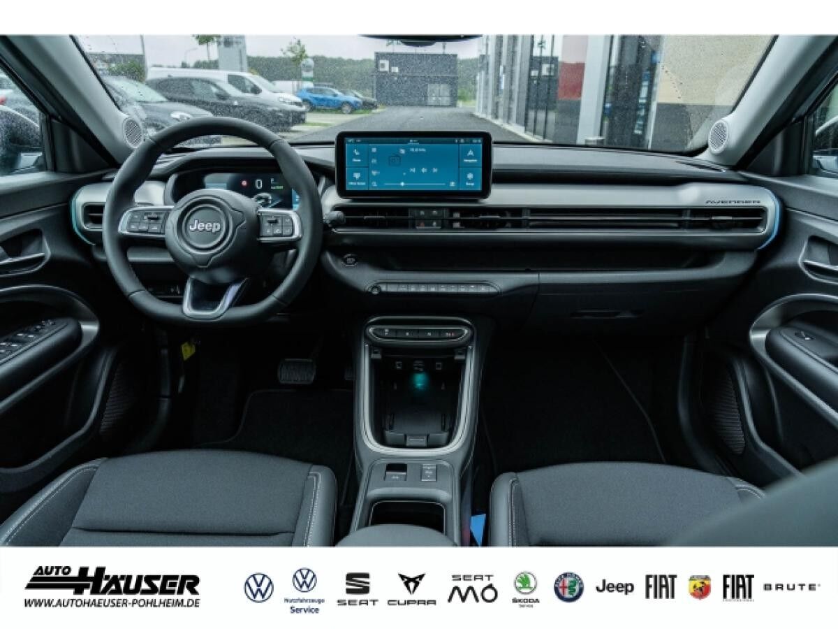 Jeep Avenger Elektro BEV MY25 Summit WÄRMEPUMPE PANO EL. HECKKL. NAVI