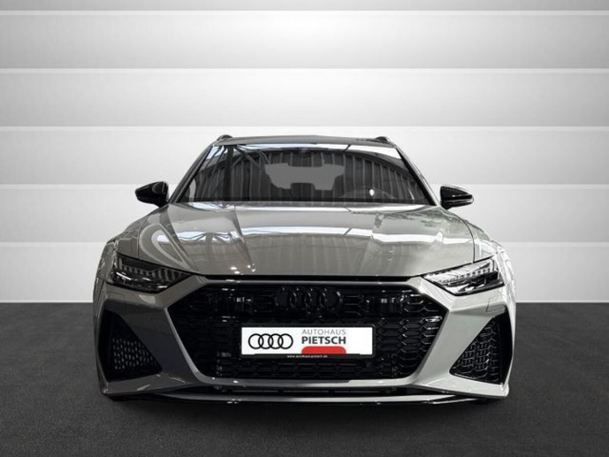 Audi RS6 Avant performance quattro tiptronic HUD