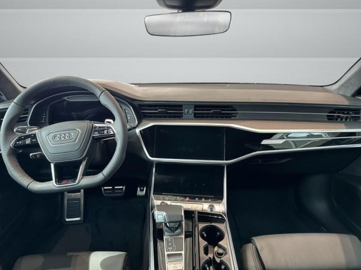 Audi RS6 Avant performance quattro tiptronic HUD