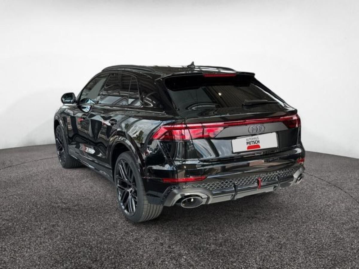 Audi RS Q8 performance B&O Laser 23"