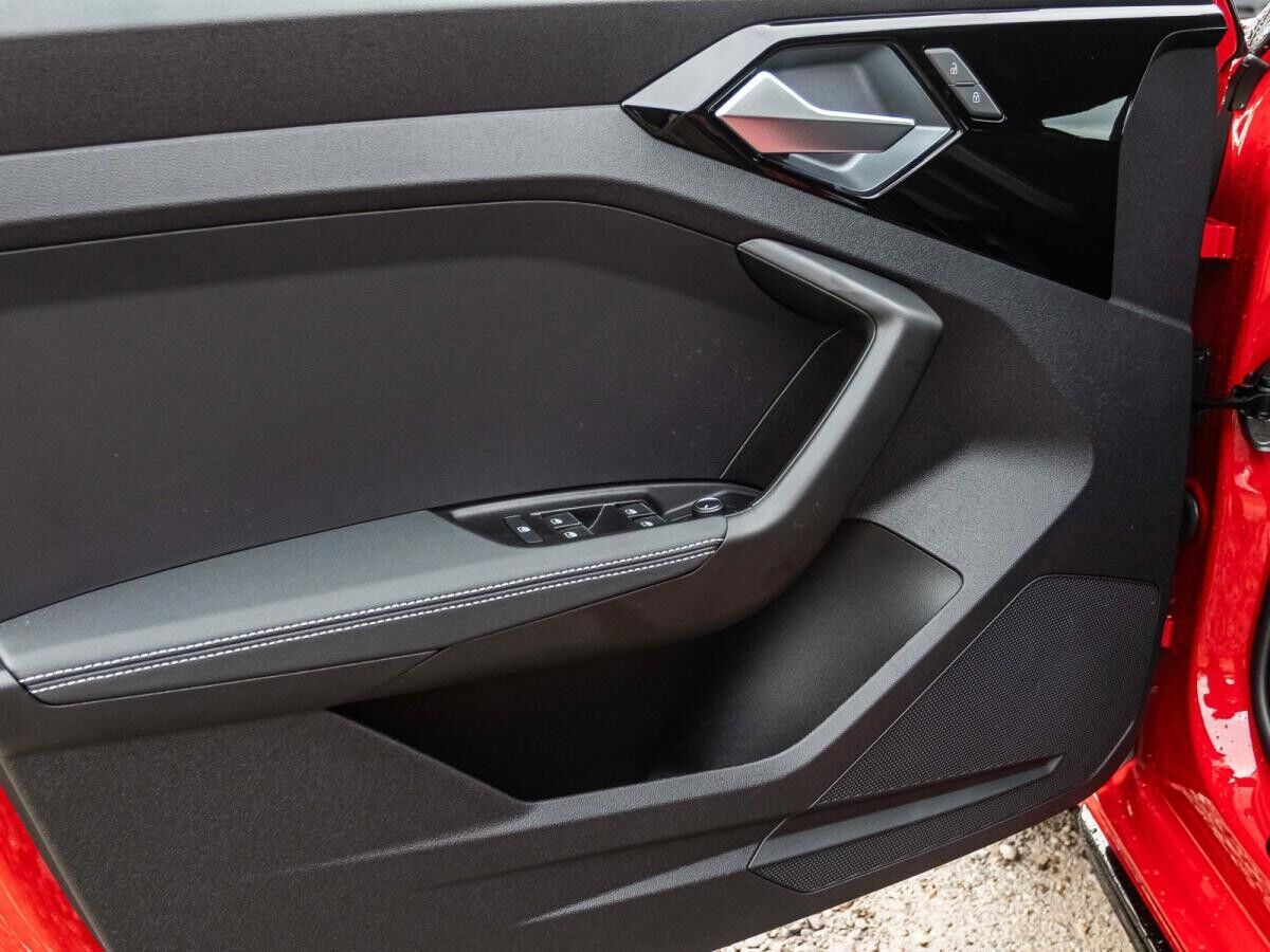 Audi A1 Sportback S line 30 TFSI 116PS S tronic virtual EPH-plus 18" S-Line plus