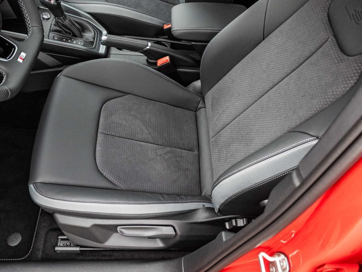 Audi A1 Sportback S line 30 TFSI 116PS S tronic virtual EPH-plus 18" S-Line plus