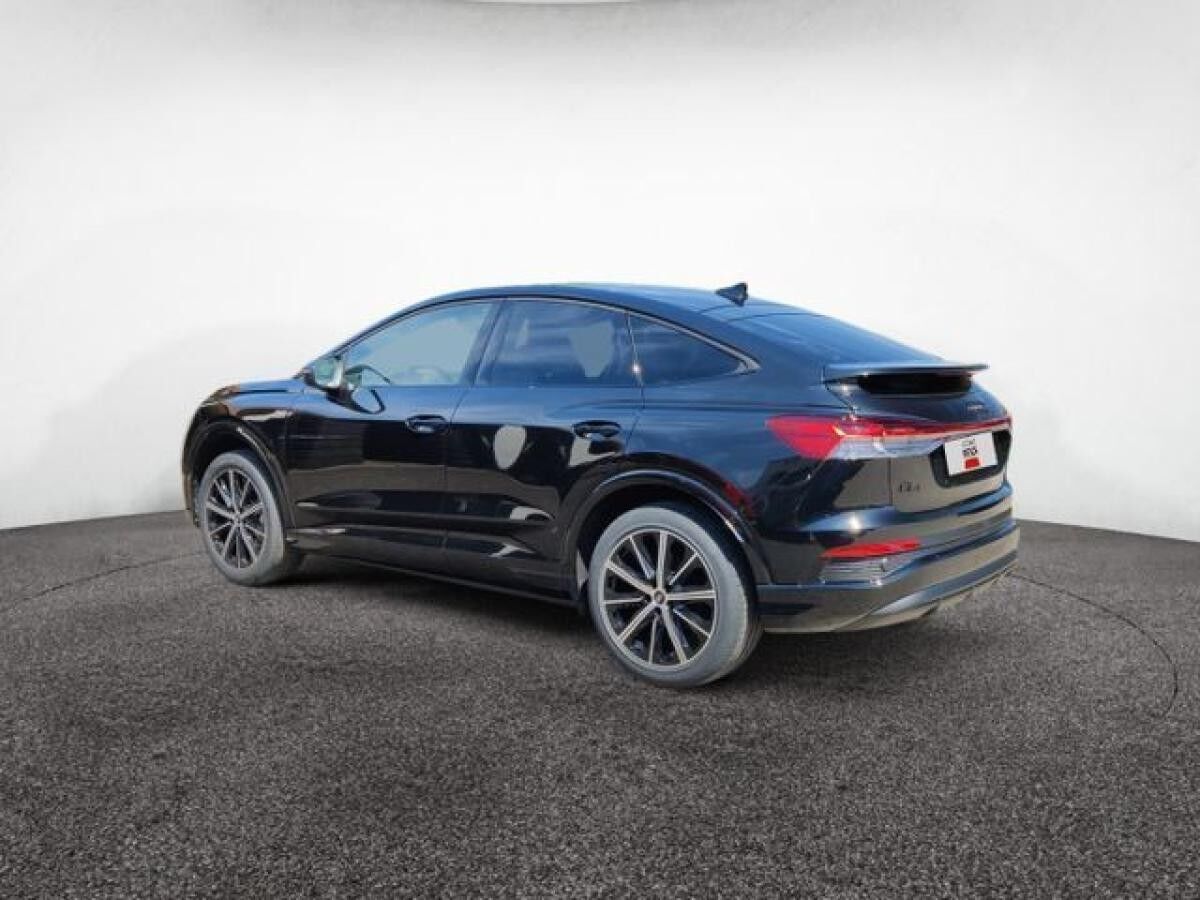 Audi Q4 e-tron Sportback 45 quattro S line Matrix AHK