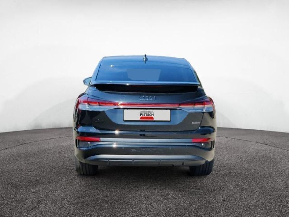 Audi Q4 e-tron Sportback 45 quattro S line Matrix AHK