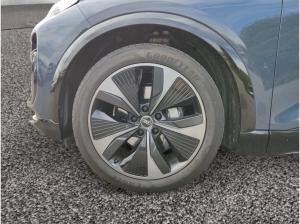 Audi Q6 e-tron performance S Line TechPro Pano B&O Audi Q6 e-tron performance S Line TechPro Pano B&O