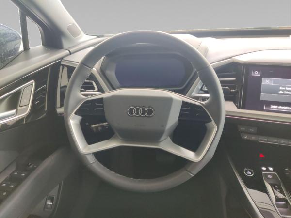 Audi Q4 e-tron 45 77 kWh Kamera AHK Sportsitze