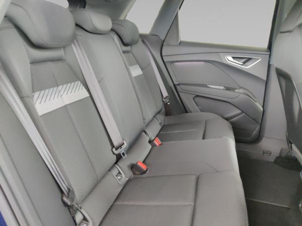 Audi Q4 e-tron 45 77 kWh Kamera AHK Sportsitze