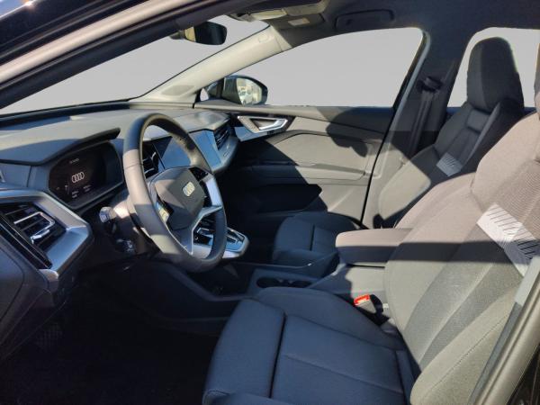 Audi Q4 e-tron Q4 Sportback e-tron 45 77 kWh LED NAVI Sportsitze