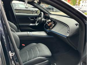Mercedes-Benz E 220 d T AMG DigitalLight Panorama 360°-K. AHK