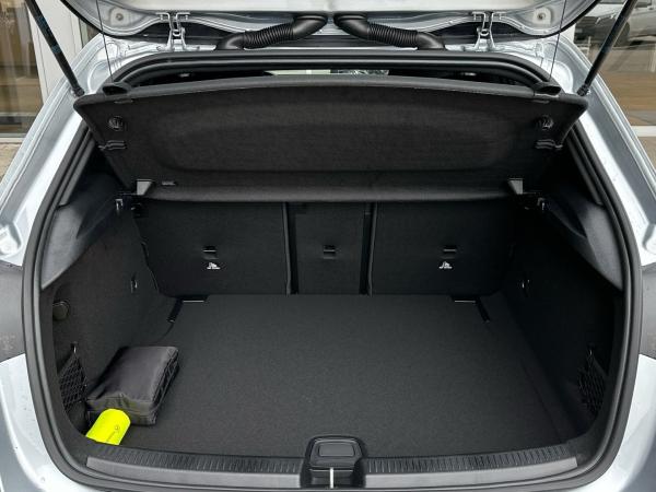 Mercedes-Benz A 200 d AMG Multibeam-LED 360°-Kamera Panorama