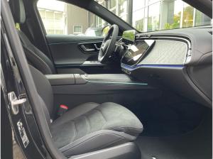 Mercedes-Benz E 450 d 4M T AMG DigitalLight Distronic Pano AHK