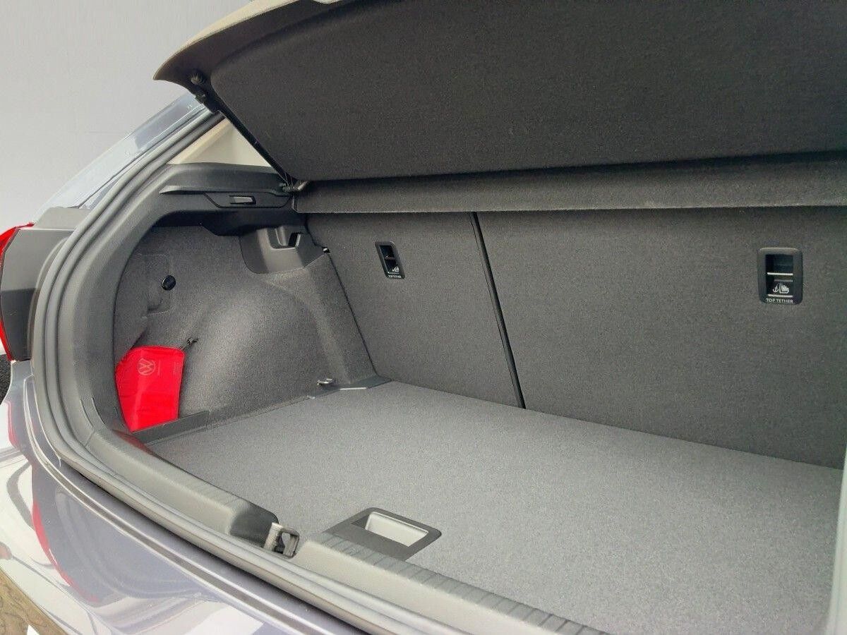 Volkswagen Polo GOAL 1.0 TSI ALU LED NAVI PDC SHZ VIRTUAL