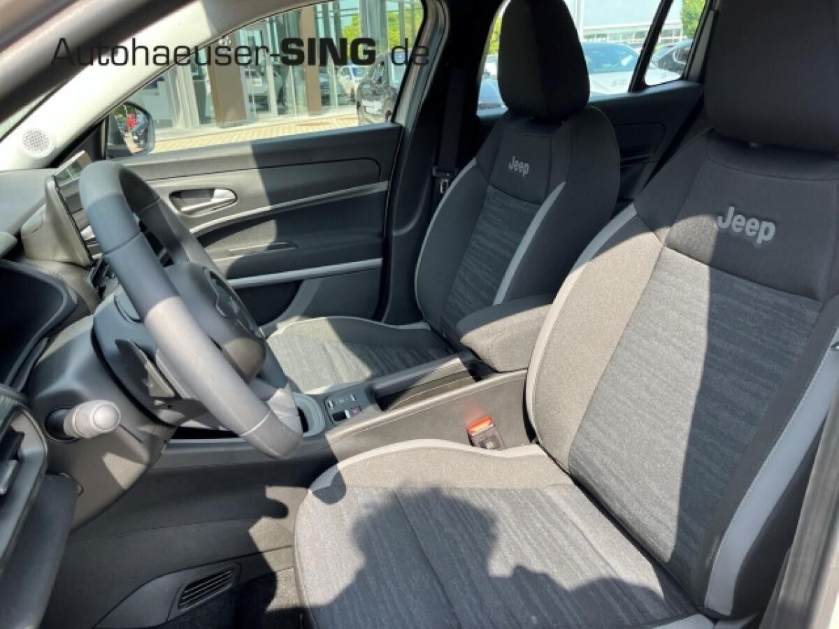 Jeep Avenger Longitude Automatik MHEV LED SHZ Keyless