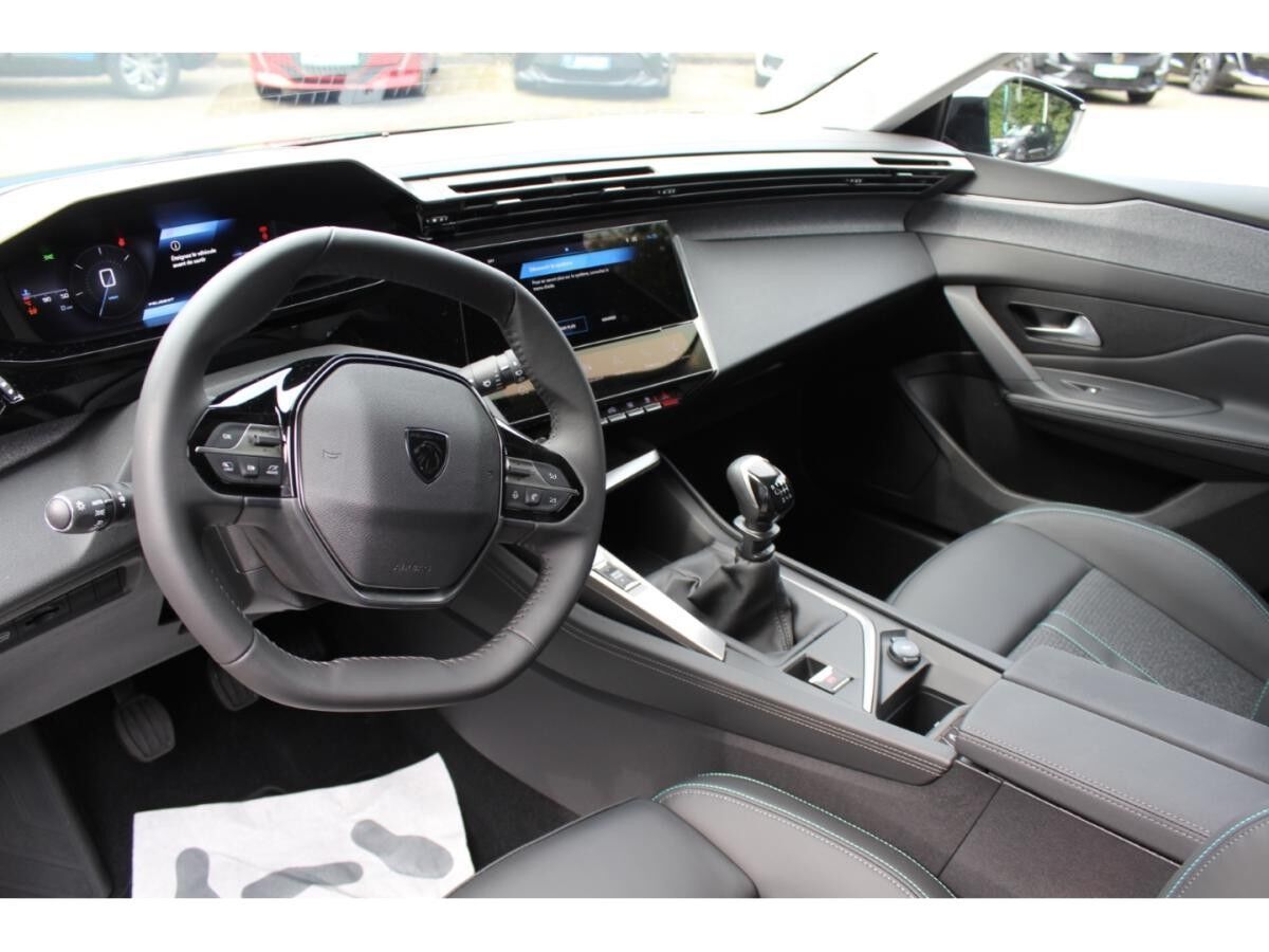 Peugeot 308 Allure PureTech 130 6Gang Schaltgetriebe