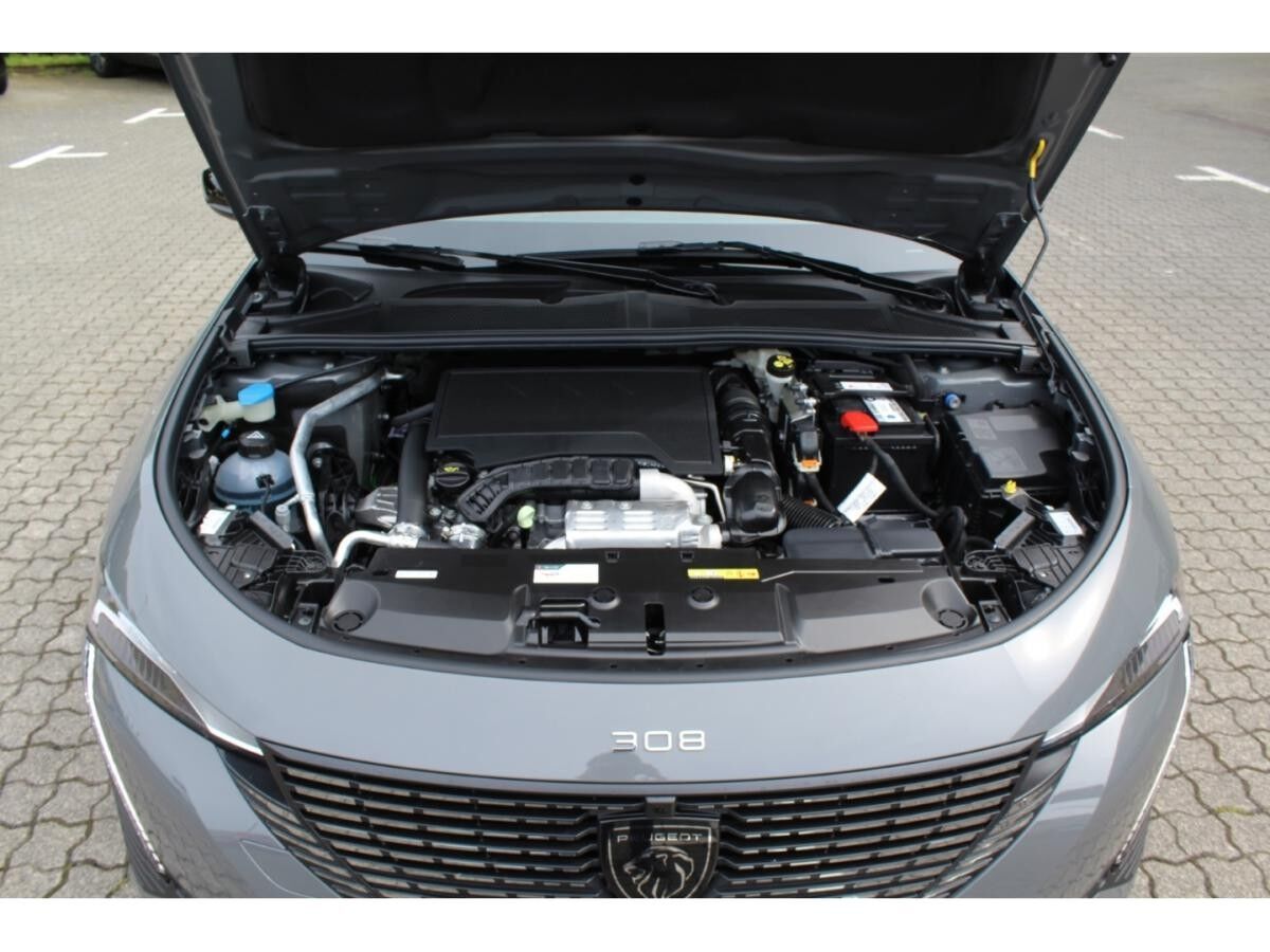 Peugeot 308 Allure PureTech 130 6Gang Schaltgetriebe