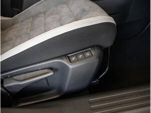 Citroën C4 Lim. 1.2 Max 145 mHEV KAMERA SSD NAVI ACC LED