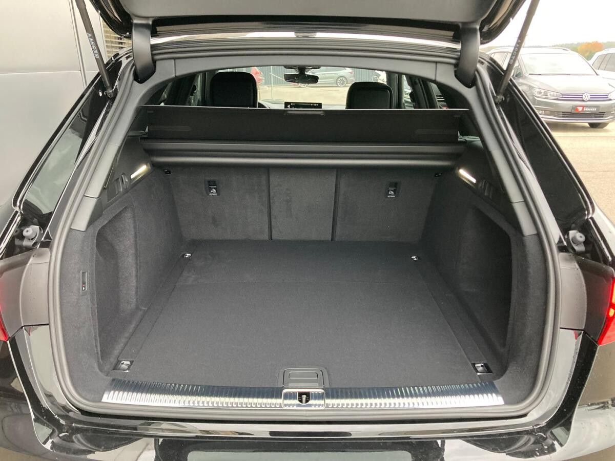 Audi A4 Avant 40 TDI quattro S line MMI AHK KAM MATRIX