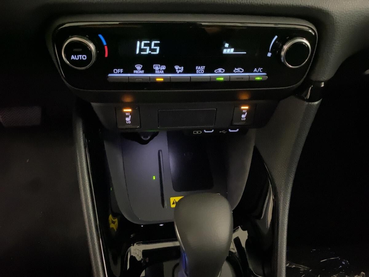 Toyota Yaris Teamplayer *Sofort Verfügbar*