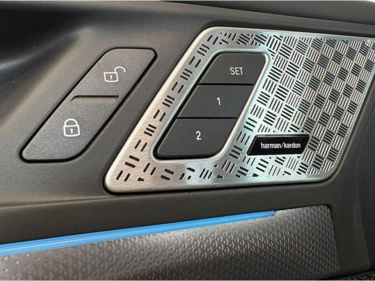 BMW iX1 ++ SOFORT VERFÜGBAR ++