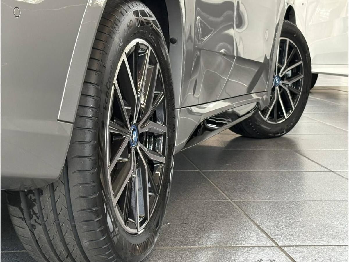 BMW iX1 ++ SOFORT VERFÜGBAR ++