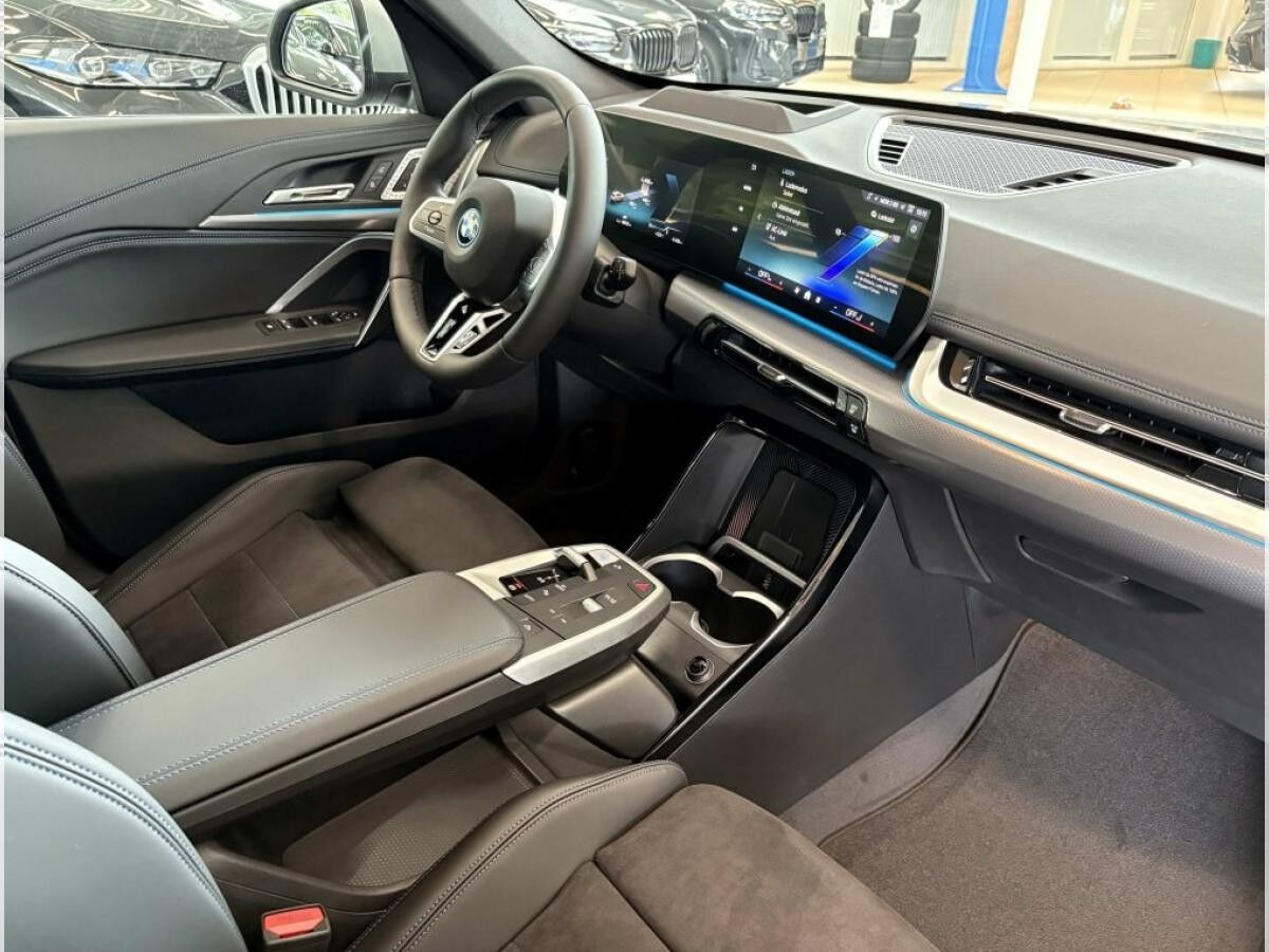 BMW iX1 ++ SOFORT VERFÜGBAR ++