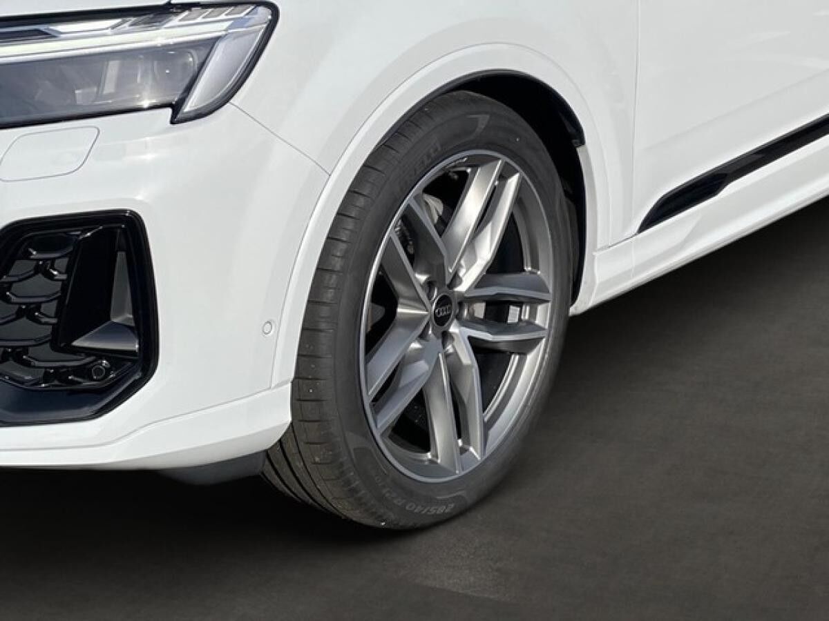 Audi Q7 S line 45 TDI quattro, 21 Zoll, AHK, Optikpaket Schwarz, Matrix, Head-Up, 8-Fach bereift