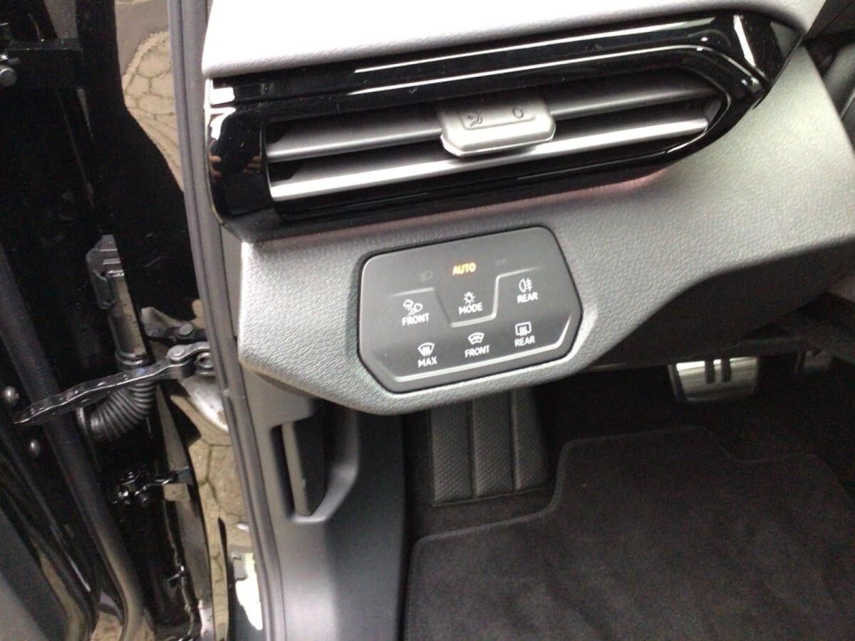 Volkswagen ID.4 Pro BLACK EDITION 🖤 210 kW (286 PS) | Exklusives Bestandskundenleasing für ID.-Fahrer! 🚘