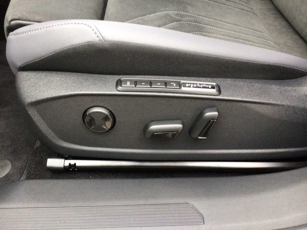 Volkswagen ID.4 Pro BLACK EDITION 🖤 210 kW (286 PS) | Exklusives Bestandskundenleasing für ID.-Fahrer! 🚘