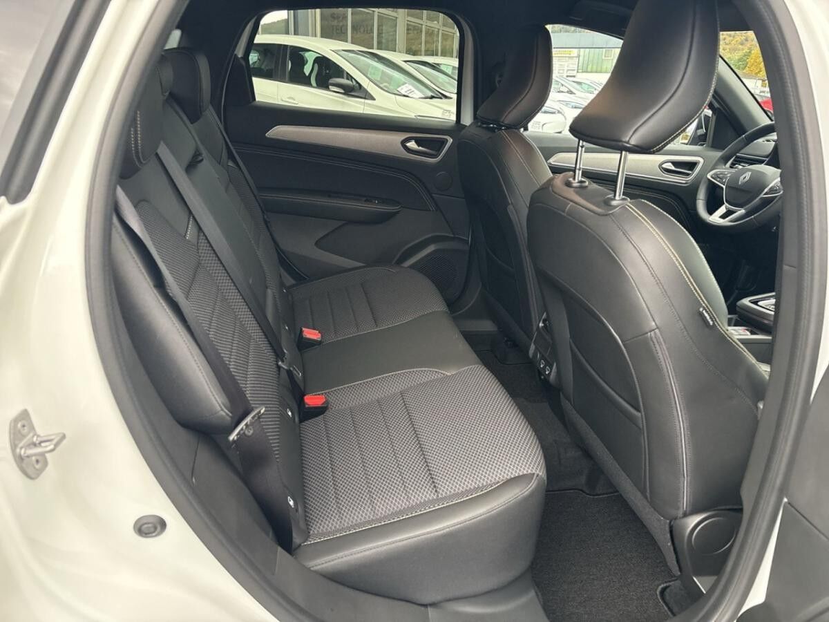 Renault Arkana TECHNO Mild Hybrid 140 EDC - sofort verfügbar -