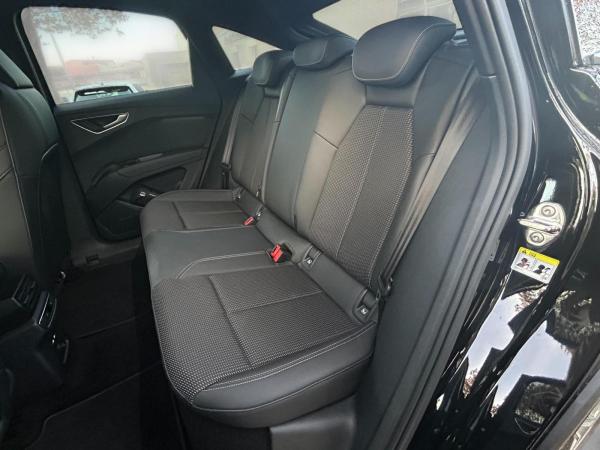 Audi Q4 e-tron Q4 Sportback 45 e-tron ACC/Kamera/AHK/Navi/SHZ