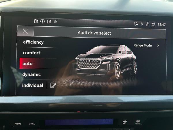 Audi Q4 e-tron Q4 Sportback 45 e-tron ACC/Kamera/AHK/Navi/SHZ