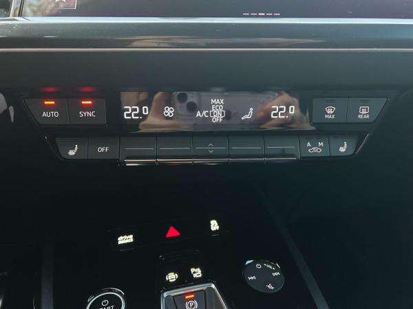 Audi Q4 e-tron Q4 Sportback 45 e-tron ACC/Kamera/AHK/Navi/SHZ