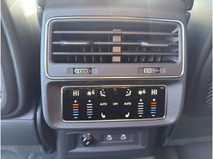 Audi Q8 SUV S line business TDI qu. tiptr. PANO HUD 23