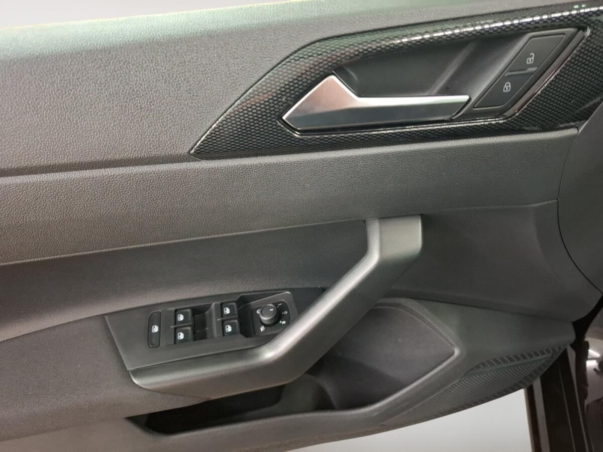 Volkswagen Polo VI 1.0 TSI Life Navi SHZ CarPlay ACC