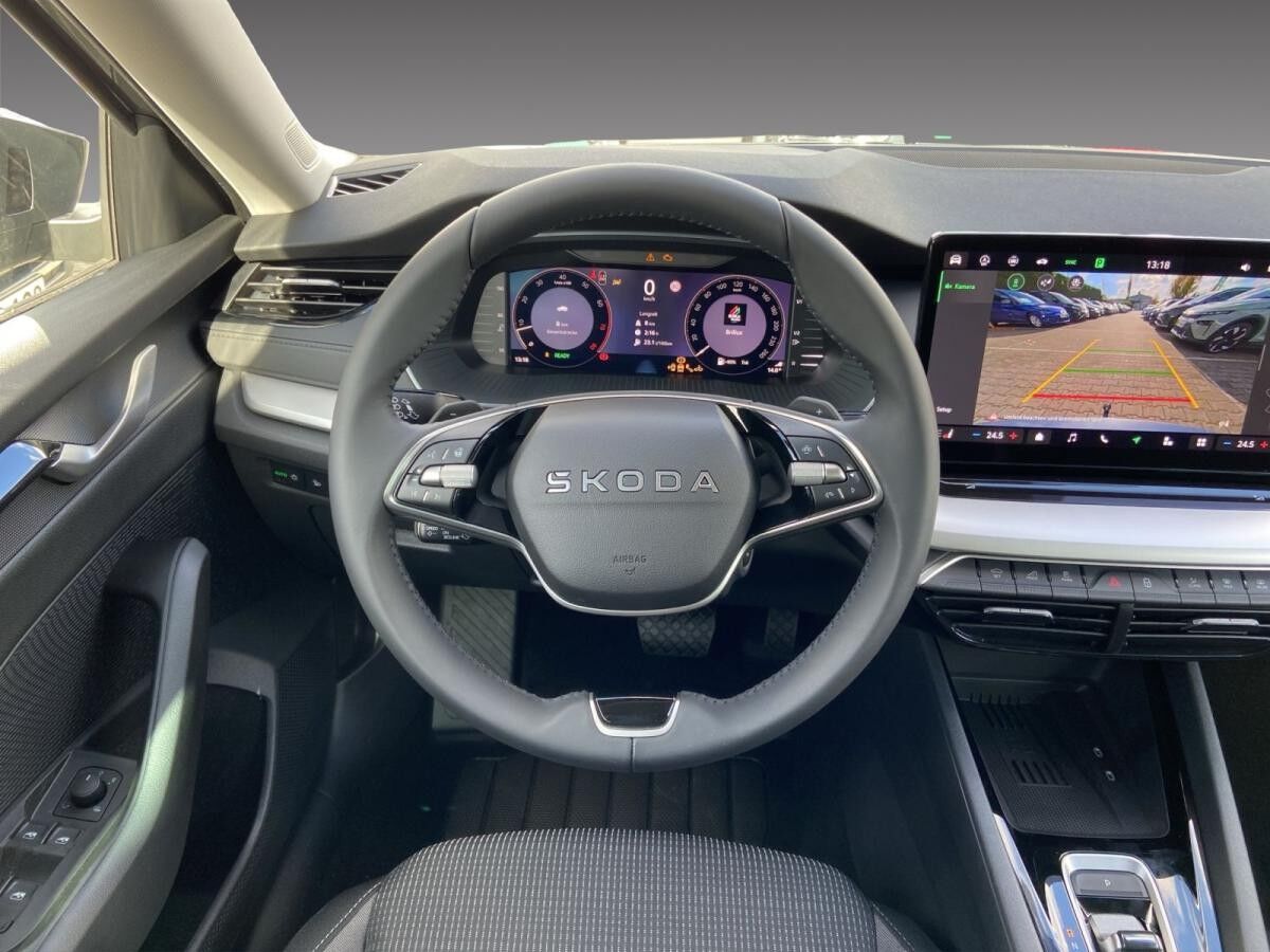 Skoda Octavia Combi Selection 1.5TSI DSG *SHZ*AHK*LED*