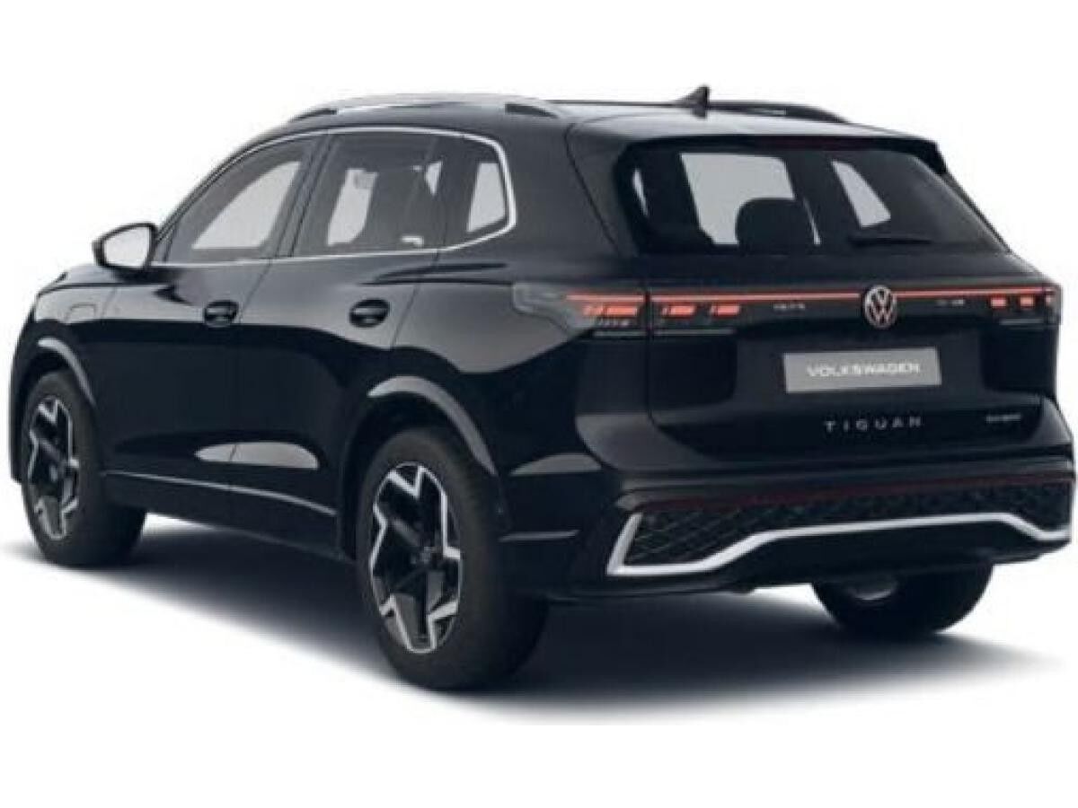 Volkswagen Tiguan R-Line 1.5 l eHybrid / NAVI
