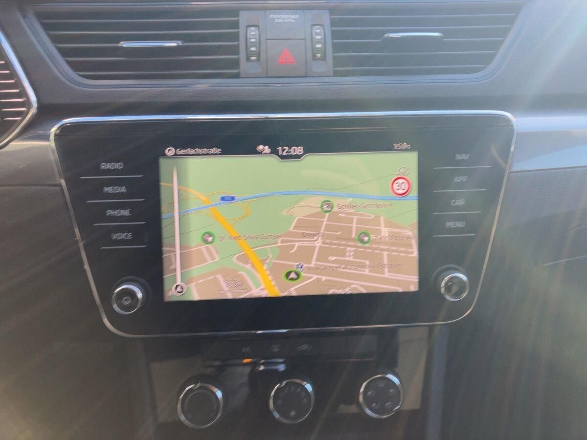 Skoda Superb Combi 1.5 TSI ACT Active